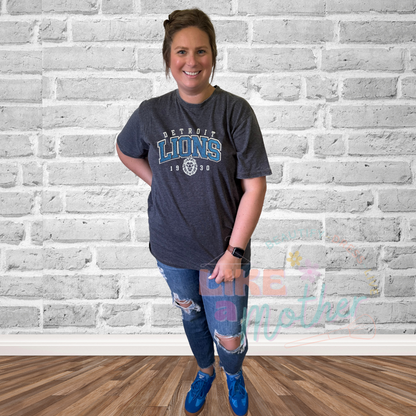 Glitter Lions Vintage Premium Tee